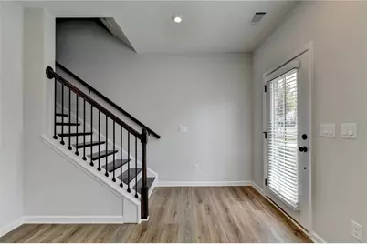 3052 Beacon Bend Crossing, Lawrenceville, GA 30043 - Photo 2