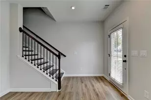 3052 Beacon Bend Xing, Lawrenceville, GA 30043 - Photo 2