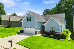 181 Greenview Dr, Newnan, GA 30265 - Photo 2