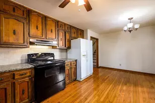 462 Emily Dr SW, Lilburn, GA 30047 - Photo 16