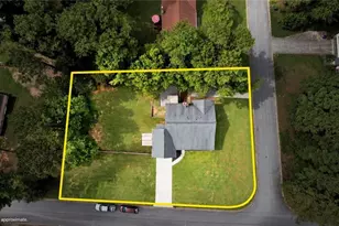 4302 Derbyshire Trce SE, Conyers, GA 30094 - Photo 2