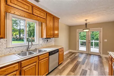 4302 Derbyshire Trace SE, Conyers, GA 30094 - Photo 10