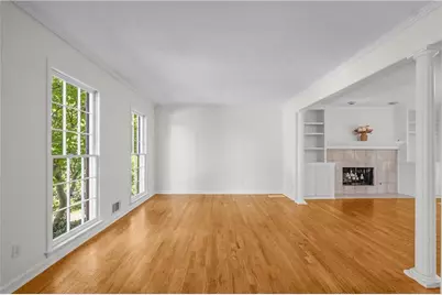 4894 McPherson Drive NE, Roswell, GA 30075 - Photo 8