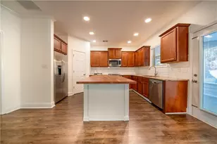 4315 Suwanee Mill Dr, Buford, GA 30518 - Photo 10