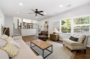 4946 Village Creek Dr, Dunwoody, GA 30338 - Photo 8