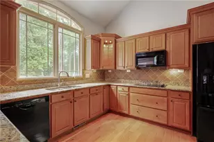 6090 Shadburn Ferry Rd, Buford, GA 30518 - Photo 10