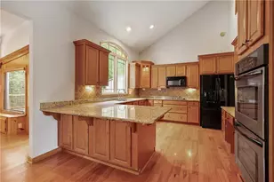 6090 Shadburn Ferry Rd, Buford, GA 30518 - Photo 8