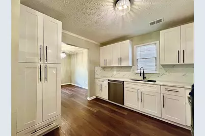 2034 Corners Cir, Lithonia, GA 30058 - Photo 8