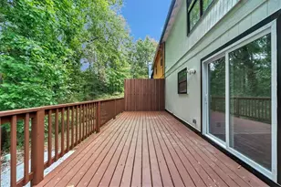 842 Brandy Oaks Ln, Stone Mountain, GA 30088 - Photo 16