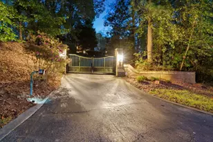 225 Skyridge Dr, Atlanta, GA 30350 - Photo 56