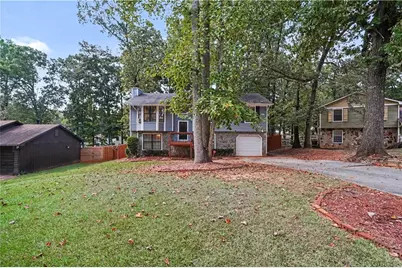 1955 Woodlot Trail, Lithonia, GA 30058 - Photo 4