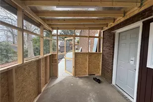 5971 Robin Hood Ln, Norcross, GA 30093 - Photo 10