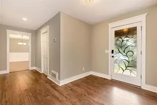 3526 Montgomery Dr, Gainesville, GA 30504 - Photo 6