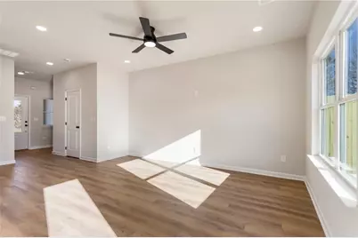 14 Wade Street, Winder, GA 30680 - Photo 8