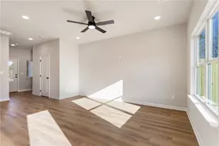 14 Wade St, Winder, GA 30680 - Photo 8