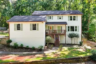 574 Ridge Lake Ln NW, Marietta, GA 30064 - Photo 2