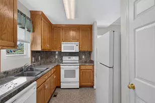 1038 Whispering Woods Dr, Canton, GA 30114 - Photo 16