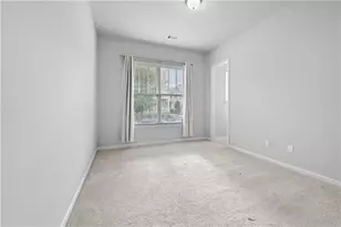 4045 Suwanee Green Pkwy, Suwanee, GA 30024 - Photo 4