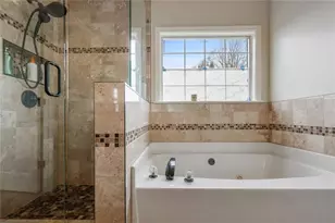 4905 Weathervane Dr, Alpharetta, GA 30022 - Photo 14