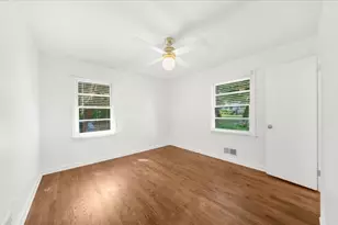 2201 Fairway Cir NE, Brookhaven, GA 30319 - Photo 32