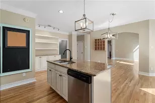 405 Island Cove Dr, Newnan, GA 30263 - Photo 10