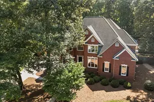 405 Island Cove Dr, Newnan, GA 30263 - Photo 8