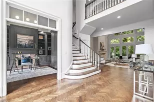 455 Laurel Chase Ct, Sandy Springs, GA 30327 - Photo 4