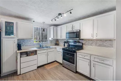 3274 Adelade Court, Lithonia, GA 30038 - Photo 4