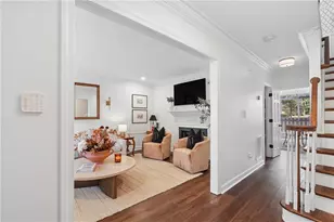 76 Mt Vernon Cir, Sandy Springs, GA 30338 - Photo 6