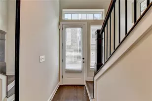 595 Broadview Pl NE, Atlanta, GA 30324 - Photo 12
