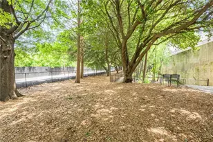 1075 Peachtree Walk NE, Atlanta, GA 30309 - Photo 30