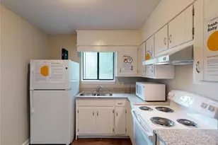 7344 Camelot Ct, Riverdale, GA 30296 - Photo 6