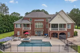 4728 E Reed Rd, Gainesville, GA 30507 - Photo 2