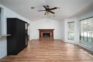 2726 Horseshoe Creek Dr SW, Marietta, GA 30064 - Photo 4