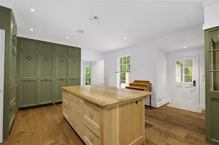 4061 Glen Devon Dr NW, Atlanta, GA 30327 - Photo 6