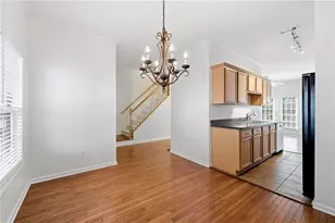 1803 Masons Creek Cir, Sandy Springs, GA 30350 - Photo 4