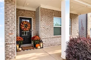 5836 Hackberry Ln, Braselton, GA 30517 - Photo 2