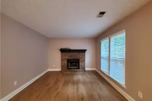 10490 Summer Creek Dr, Johns Creek, GA 30022 - Photo 8