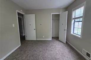 1617 Eric Cir, Lawrenceville, GA 30043 - Photo 4