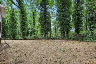 250 King Arthur Dr, Woodstock, GA 30189 - Photo 32