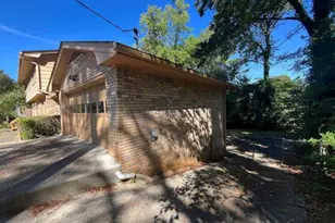 3059 Sorrento Circle, Atlanta, GA 30331 - Photo 4