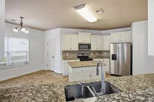 578 Hardy Water Dr, Lawrenceville, GA 30045 - Photo 8