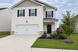 377 Shasta Ct, Hoschton, GA 30548 - Photo 2