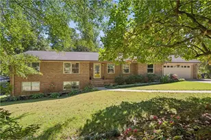 2458 Emory Ln NE, Marietta, GA 30068 - Photo 4