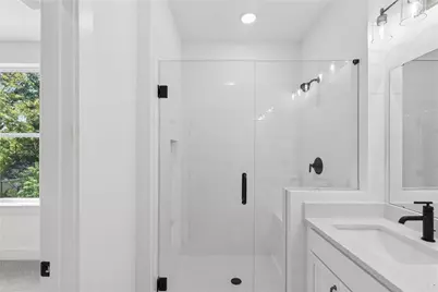 646 Memphis Drive, Scottdale, GA 30079 - Photo 16
