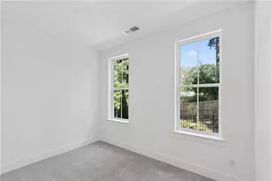 646 Memphis Dr, Scottdale, GA 30079 - Photo 24