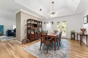 892 Castle Falls Dr NE, Atlanta, GA 30329 - Photo 12
