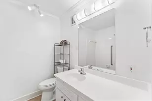 892 Castle Falls Dr NE, Atlanta, GA 30329 - Photo 40