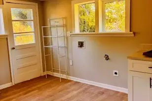 6075 Pinegrove Rd, Riverdale, GA 30274 - Photo 10