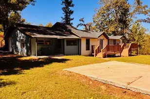 6075 Pinegrove Rd, Riverdale, GA 30274 - Photo 1